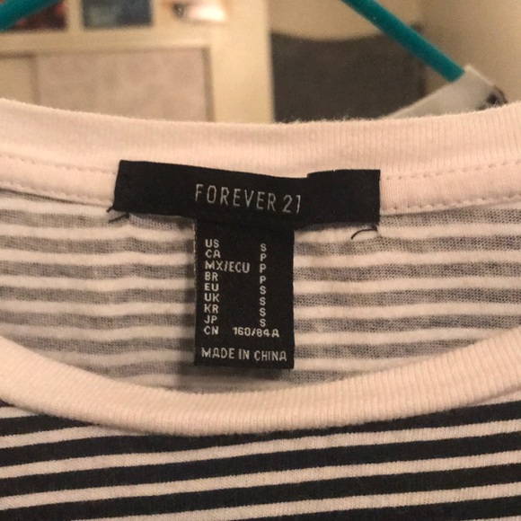 Super cute Rose Embroidered striped tee ! - Picture 2 of 4